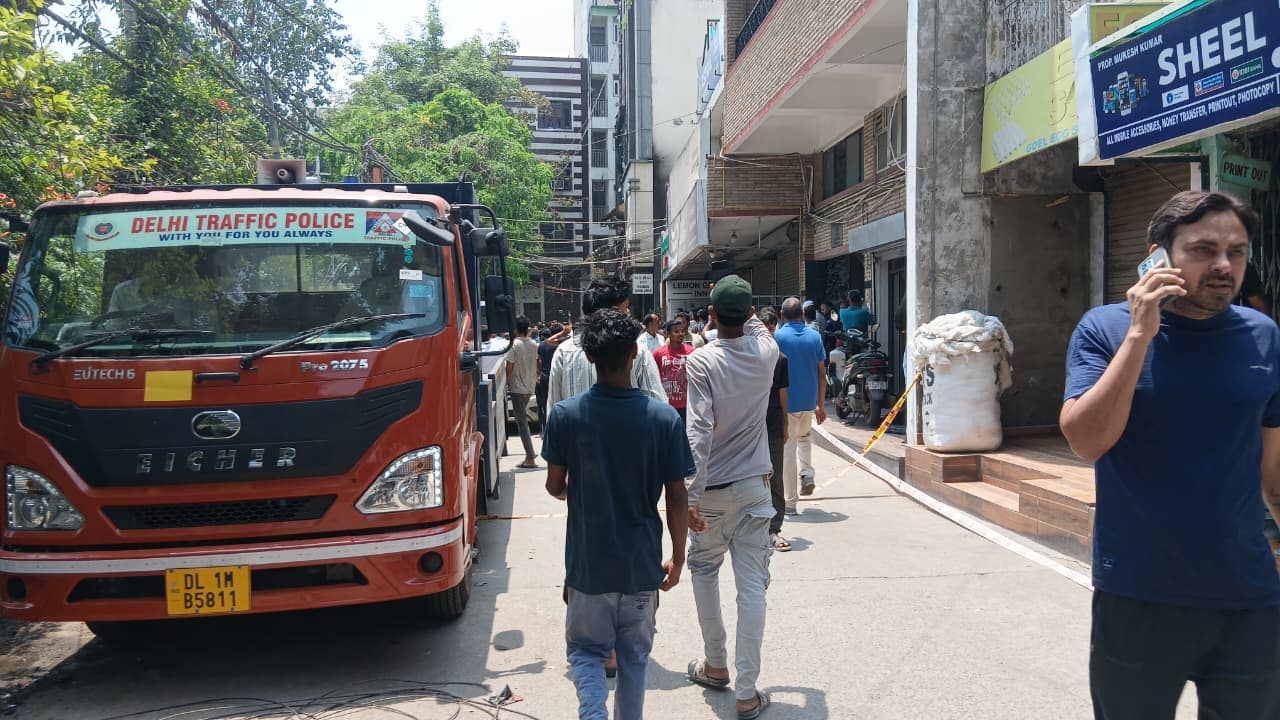Delhi Major Fire Incident Malviya Nagar