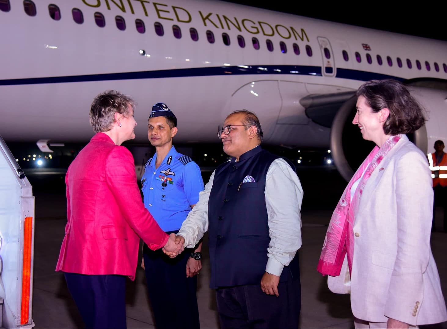 UK foreign secy visits India